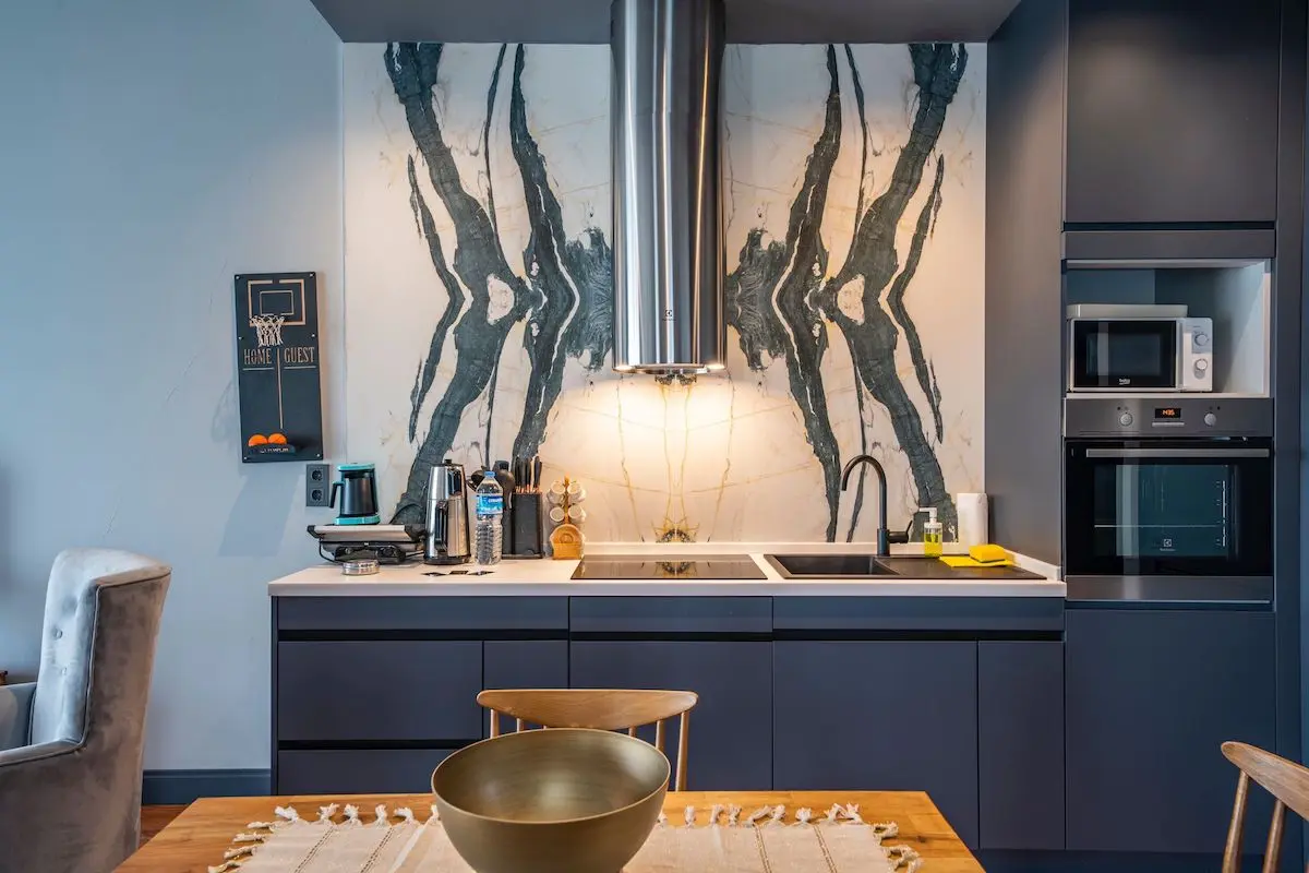 Modern kitchen